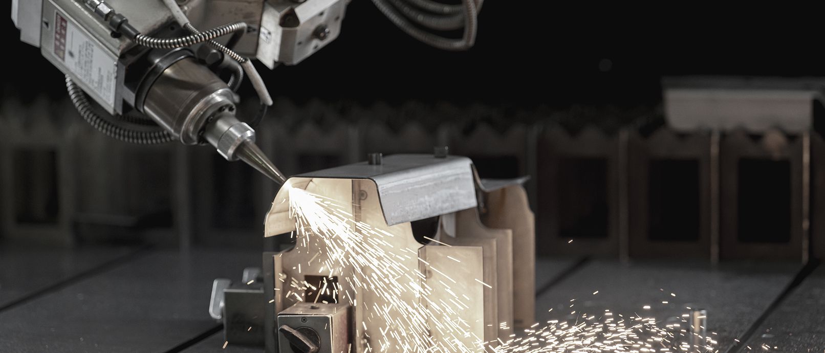 金属加工の様子