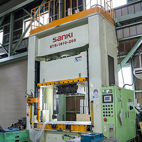 油圧プレス200t