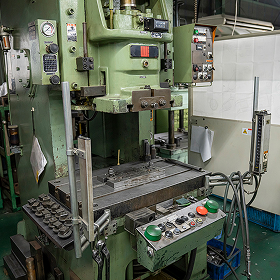 メカプレス60t